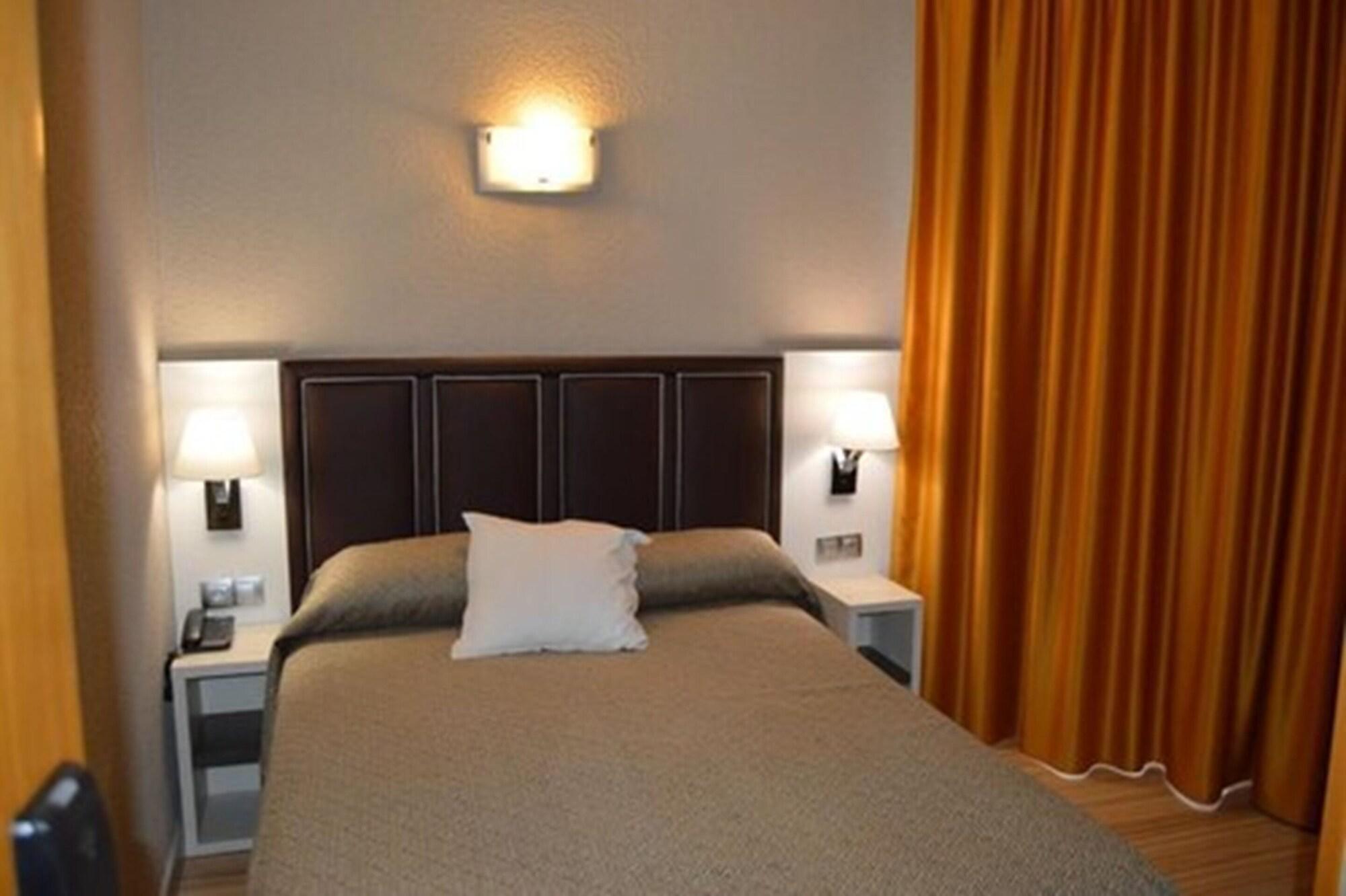 Hotel Ciutadella Roses Luaran gambar